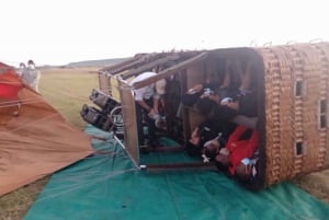 Maasai Mara : safari en montgolfière et petit-déjeuner au champagne