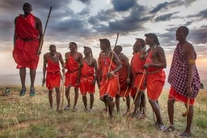 Wycieczka po tradycyjnej wiosce Masajów