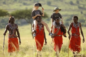 Kulturell rundtur i Maasai-by