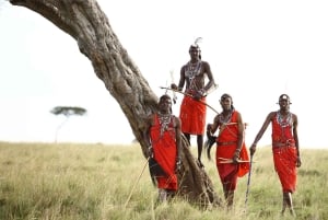 Kulturell rundtur i Maasai-by