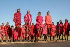 Kulturell rundtur i Maasai-by