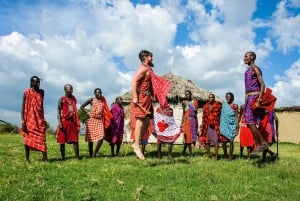 Maasai-kylän kulttuurivierailu Maasai Marassa