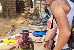 Pueblo Mijikenda y santuario de vida silvestre Nguuni