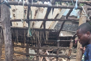 Pueblo Mijikenda y santuario de vida silvestre Nguuni