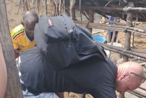 Pueblo Mijikenda y santuario de vida silvestre Nguuni