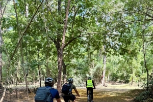 Mombasa: Autentiske oplevelser på elcykler og almindelige cykler