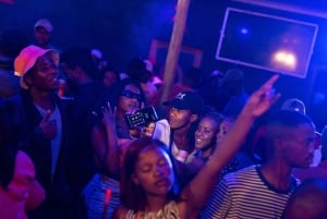 Mombasa Bar Crawl und Matatu Erlebnis! Abholung von Diani