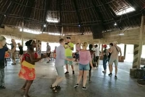 Mombasa: Ausflug zum Bombolulu Cultural Center mit Tanzshow