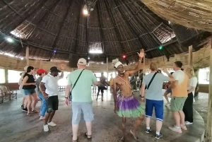 Mombasa: Ausflug zum Bombolulu Cultural Center mit Tanzshow