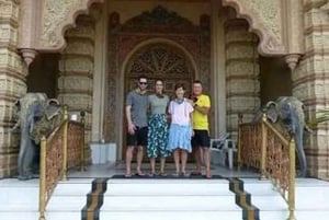 Момбаса: пешеходная экскурсия по городу с поездкой на тук-туке.