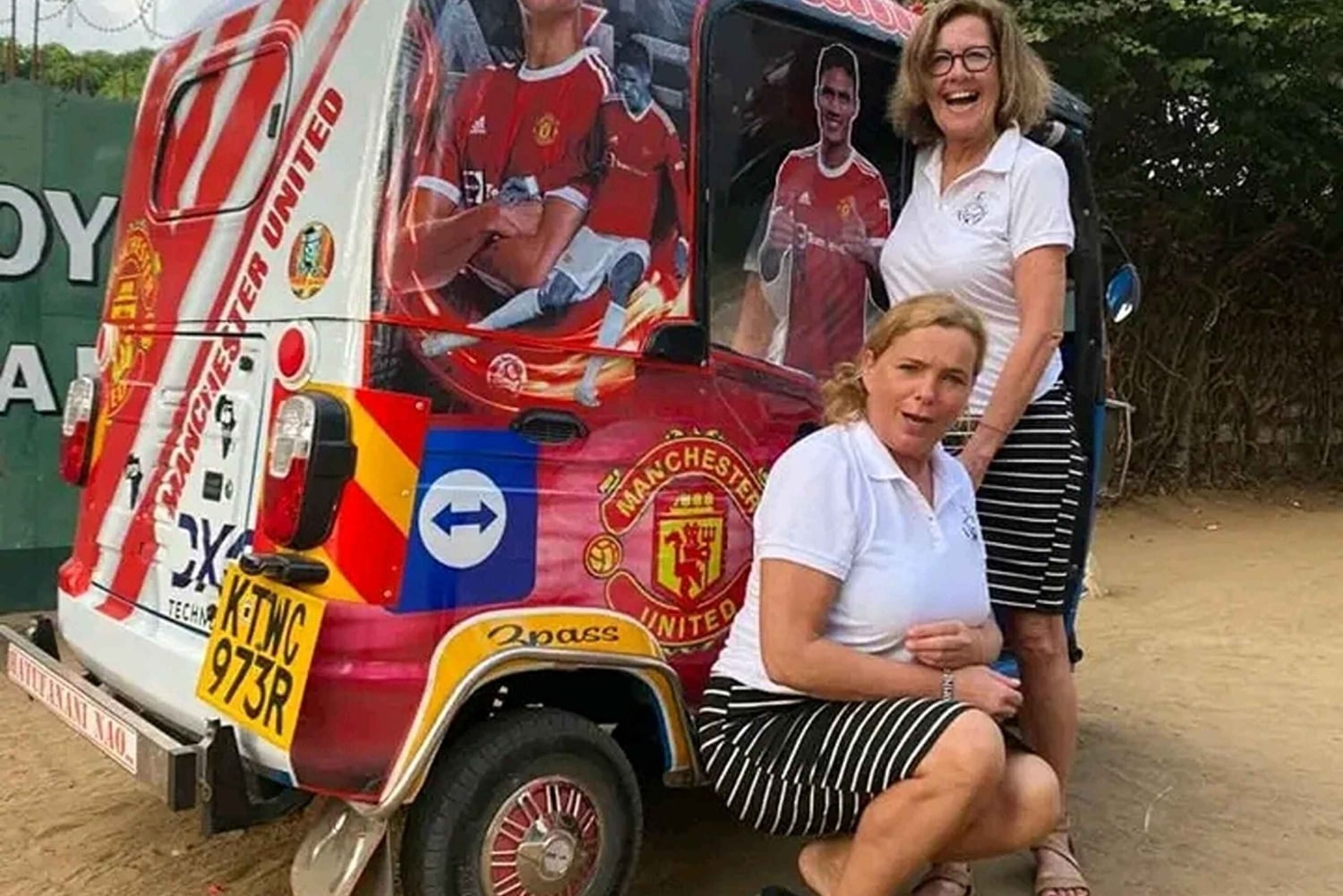 Mombasa: tour a pie guiado por la ciudad en tuk-tuk.