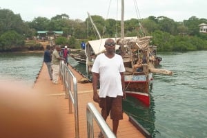 MOMBASA:FortJesus,OldTown,SpiceMarket, Shiva Temple DayTour.
