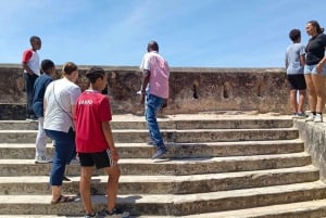 MOMBASA:FortJesus,OldTown,SpiceMarket, Shiva Temple DayTour.