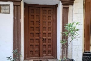 MOMBASA:FortJesus,OldTown,SpiceMarket, Shiva Temple DayTour.