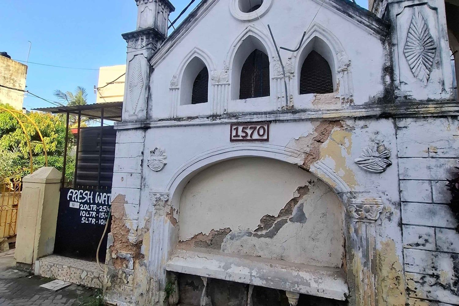 MOMBASA:FortJesus,OldTown,SpiceMarket,ShivaTemple,TuktukRide