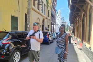 MOMBASA:FortJesus,OldTownOstrichAntelopeGiraffeOryx,WildTour