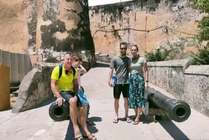 Mombasa: Stad Heritage Walking Tour med Tuk Tuk Ride