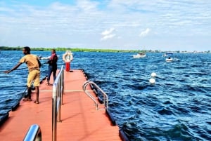 Mombasa: Kisite Park Private Boat Tour with Diving and Lunch