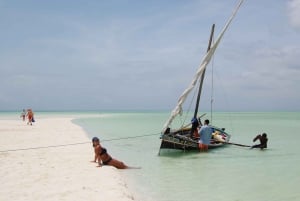 Mombasa: Malindi Marine Park & Sardegna 2 Island Excursion