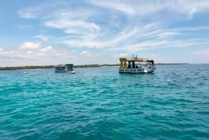 Mombasa: rejs wycieczkowy łodzią ze szklanym dnem i nurkowanie