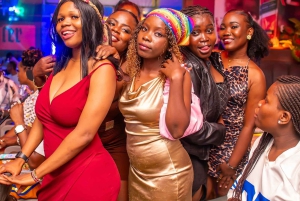 Mombasa: Excursão noturna em Mtwapa com serviço de busca no hotel