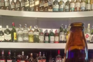 モンバサ：ナイトライフツアー（ワインの試飲とディナー付き）