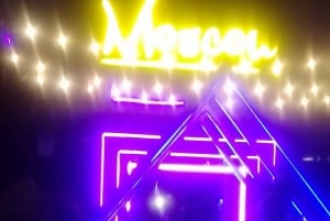 モンバサ：ナイトライフツアー（ワインの試飲とディナー付き）