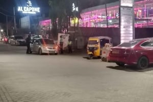 モンバサ：ナイトライフツアー（ワインの試飲とディナー付き）