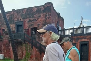 MOMBASA: Fort Jesus, Stare Miasto, żyrafa, strusie, oryksy, elandy, dzika wycieczka