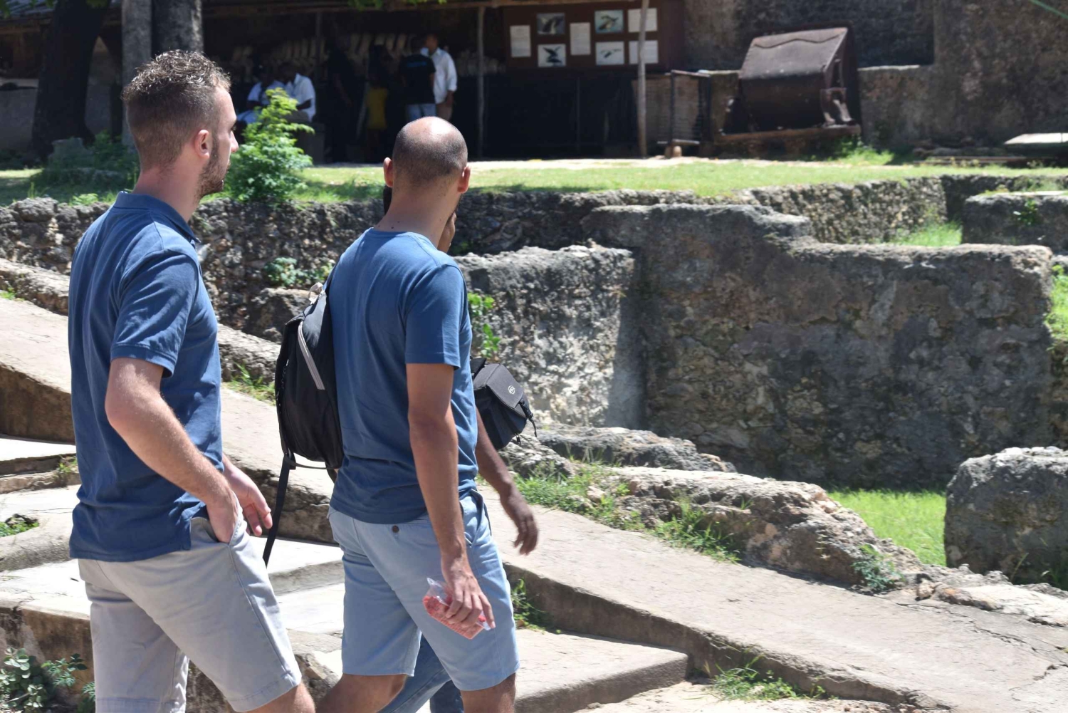 ガリブによるモンバサツアー