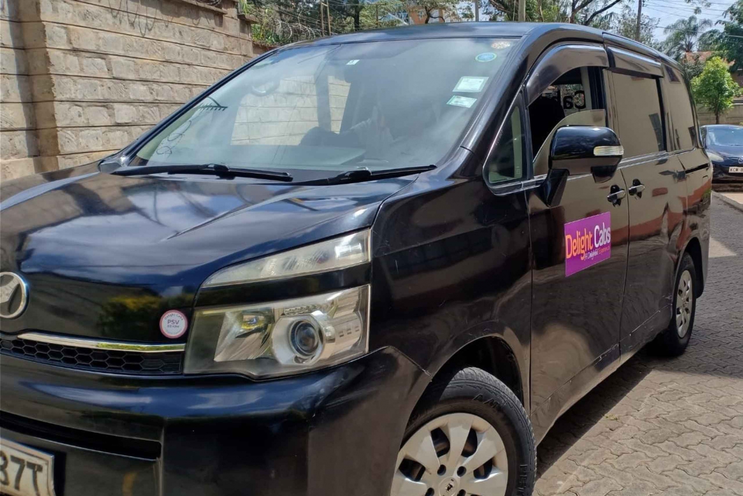 Mombasa Town: Private Airport Transfer to Hotel and AirBnB