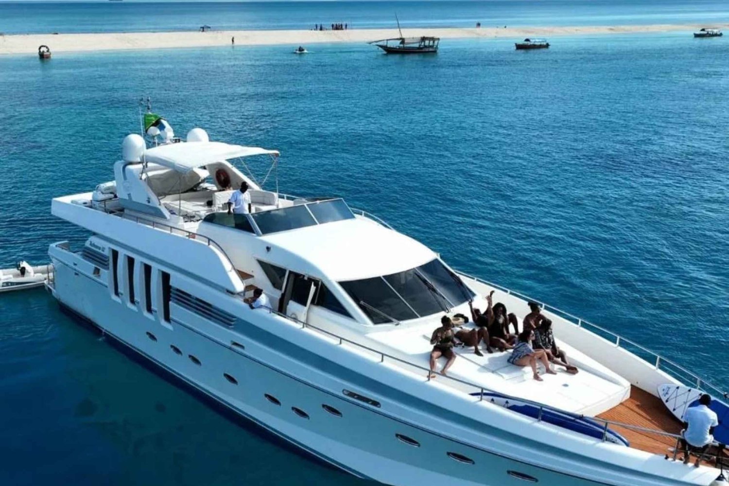 Crociera in yacht a Mombasa: spumante e foto mozzafiato