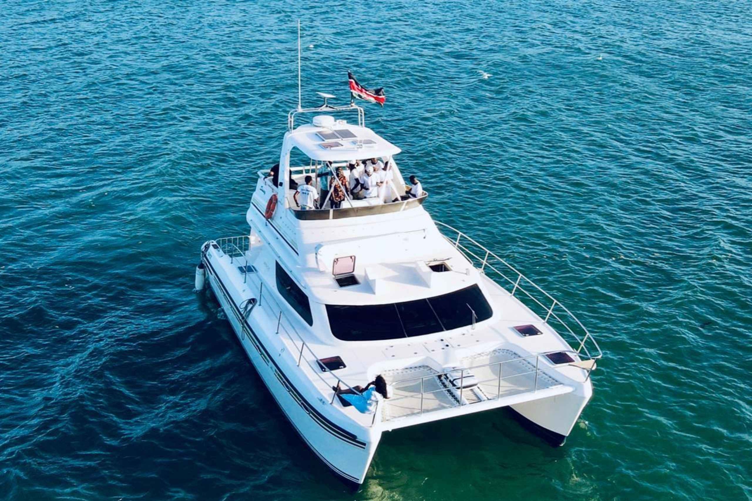 Mombasa: przejażdżka jachtem i wynajem skutera wodnego