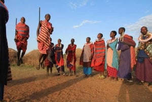 Moshi: Maasai Village Overnight Stay with Sunrise Walk