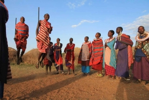Moshi: Maasai Village Overnight Stay with Sunrise Walk