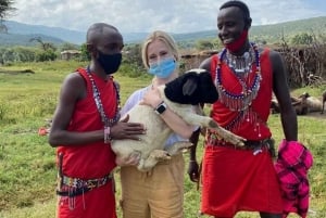 Nairobi: Safári de acampamento de 4 dias em Maasai Mara e no Lago Nakuru