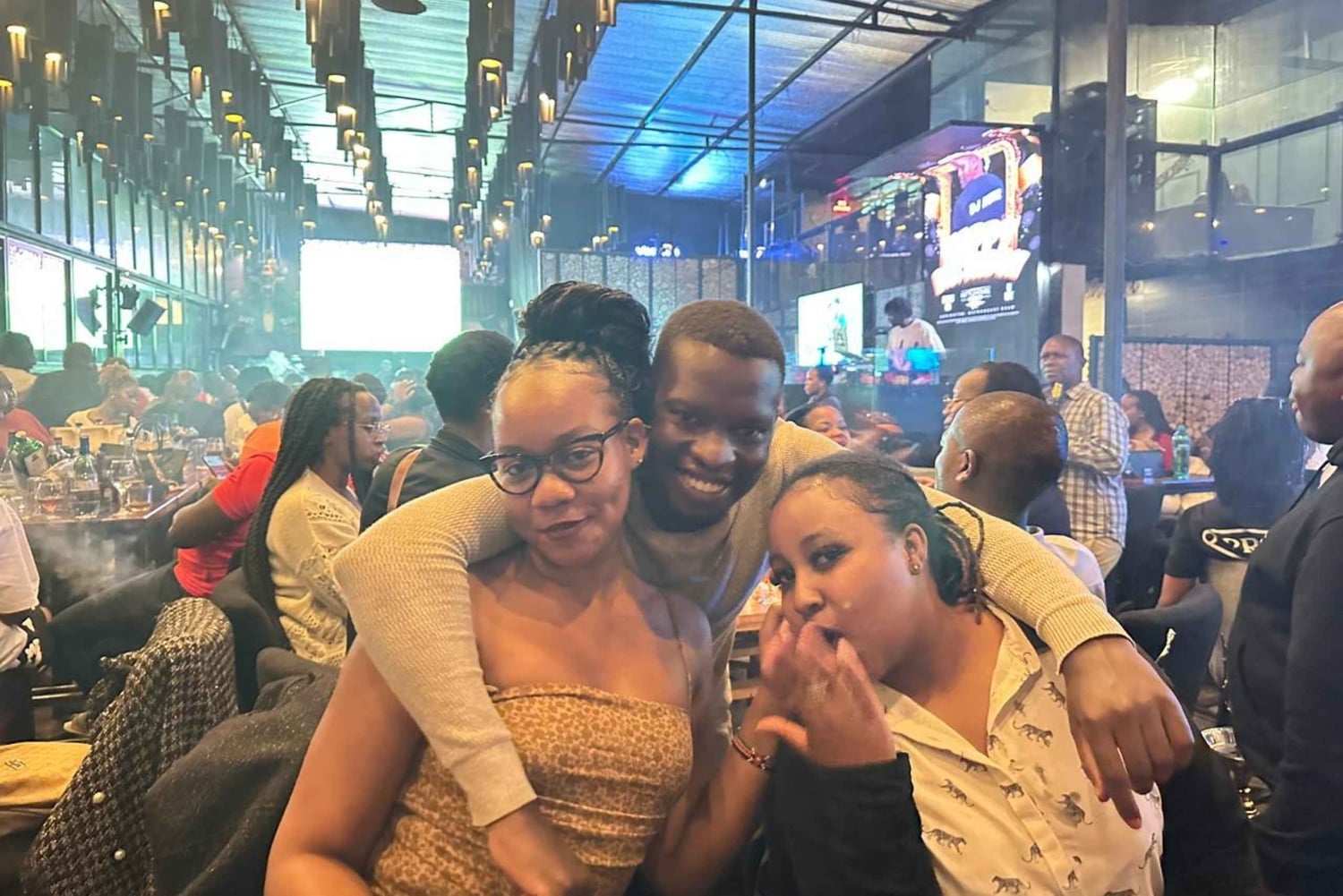 Nairobi efter mörkrets inbrott: Nattlivstur med de bästa vibbarna