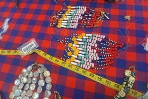 Nairobi: tour della fabbrica di perline con trasferimento e caffè