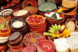 Nairobi: Breakfast with Giraffes & Artisan Village Tour
