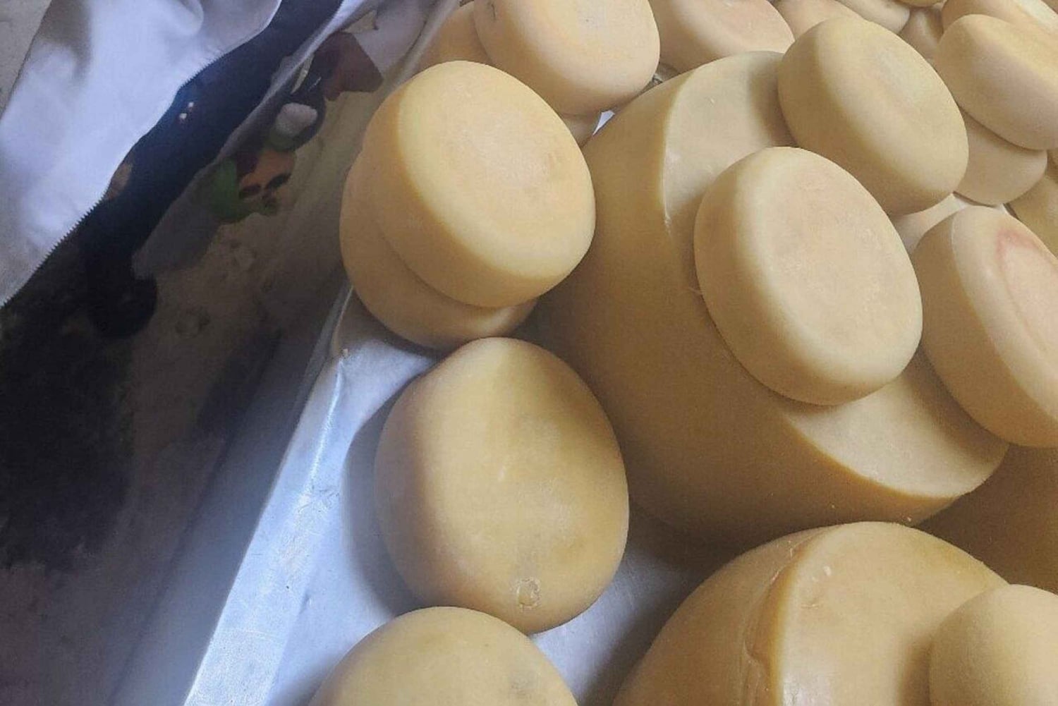 Nairobi: Brown's Cheese Farm Tour with Lunch