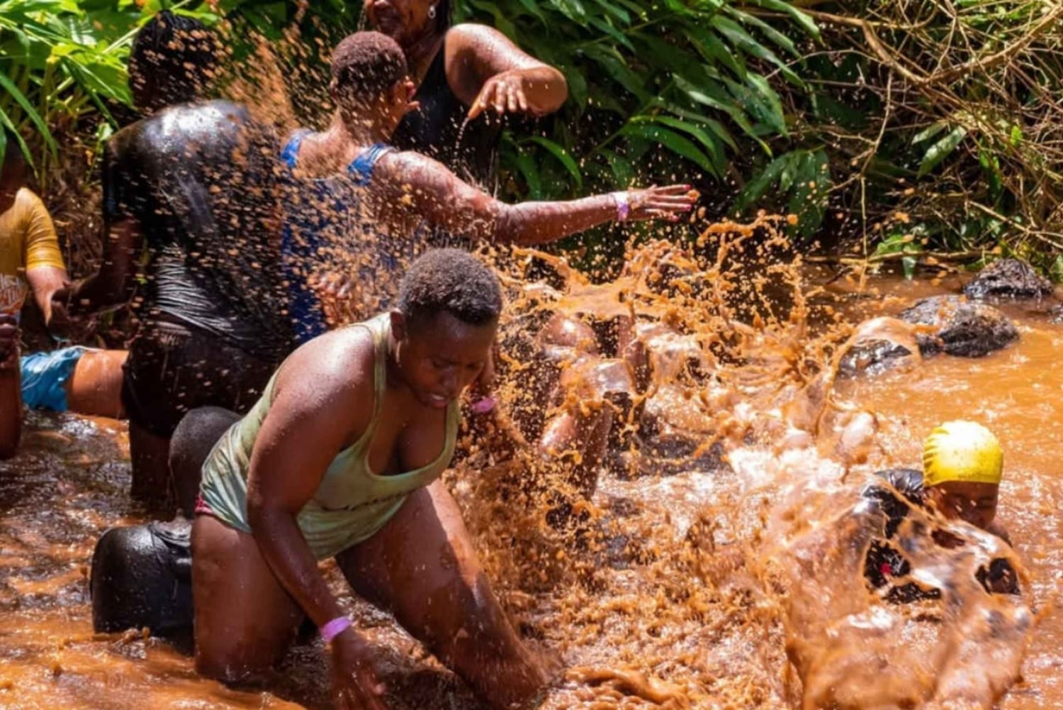 Nairobi: Camp Ndunda Private Tour with Picnic Lunch