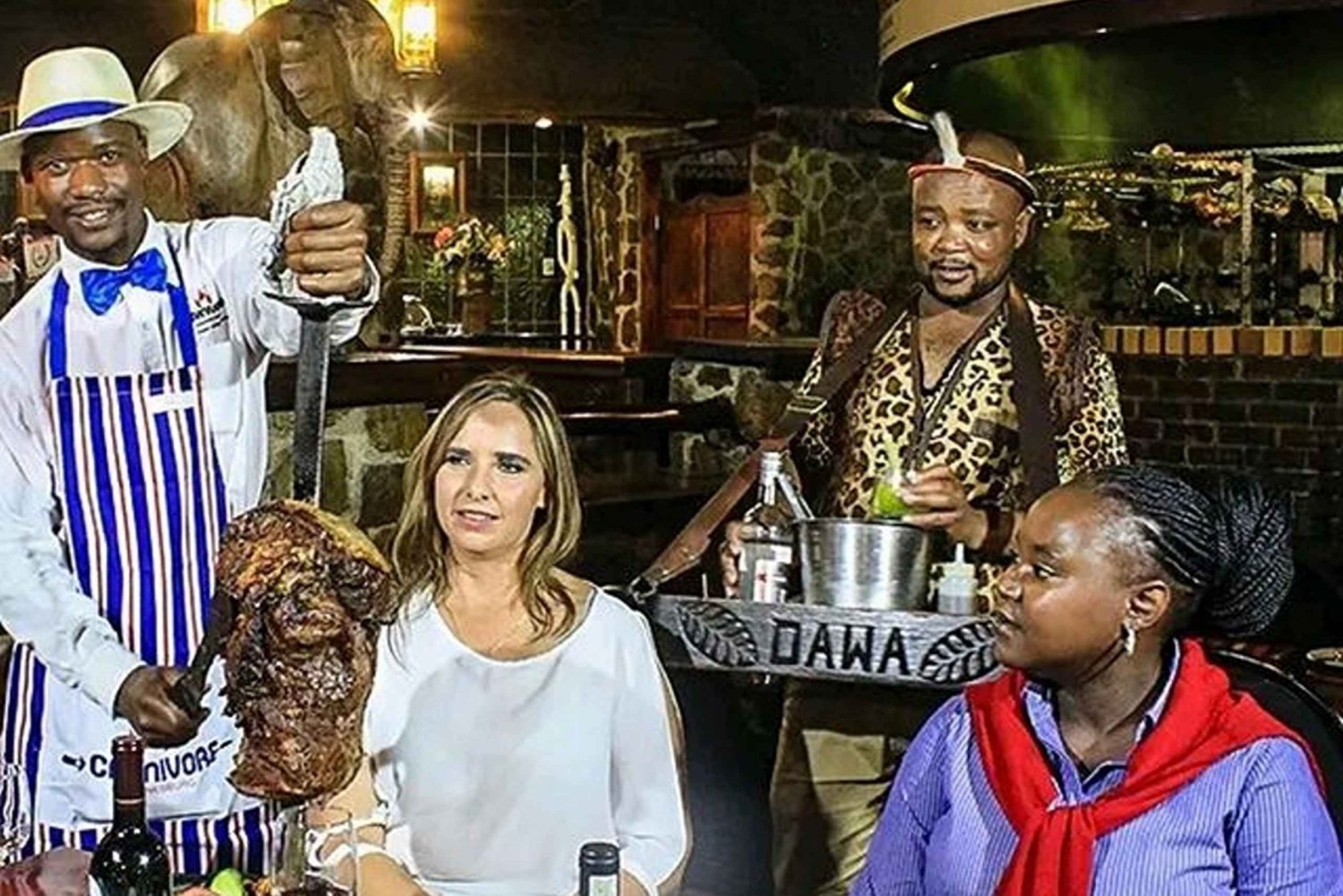 Nairobi: Kolacja w restauracji Carnivore.