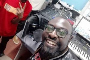 Nairobi: Dandora-muziekstudio en gesproken woordsessie