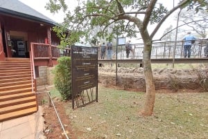 Nairobi:David Sheldrick Elephant Orphanage & Giraffe Center