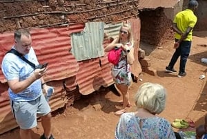 Nairobi: esplora il vivace mosaico delle baraccopoli per gli ospiti in transito.