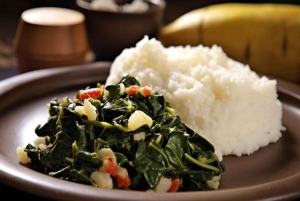 Nairobi: Matreise med sjiraffsenter og elefantsenter ...