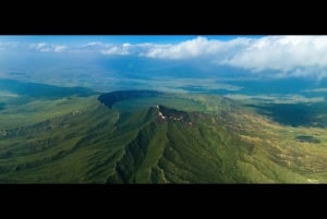 Nairobi: Full-Day Mount Longonot Hike with Boat Tour