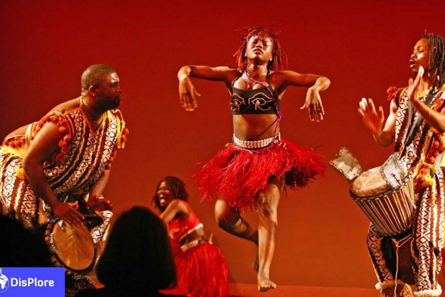 Nairobi: Escursione guidata ai Bomas of kenya e alle perline di Kobe