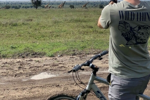 Nairobi: Guided Wildlife Cycling Safari with Transfer & meal