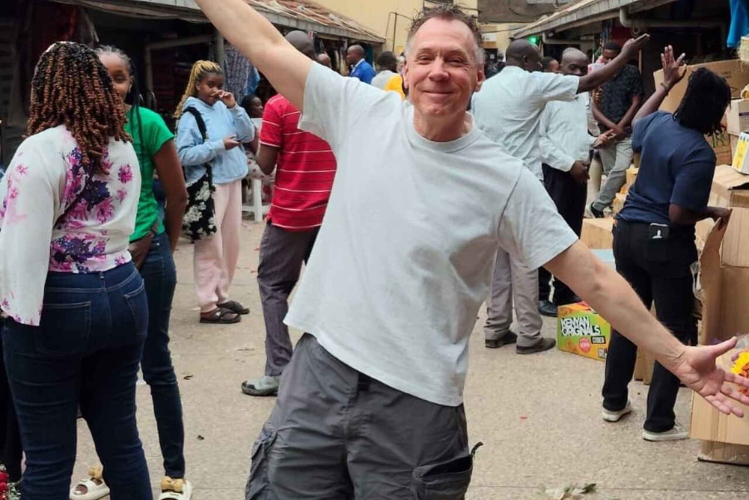 Nairobi: tour a pie guiado por puntos destacados históricos y modernos